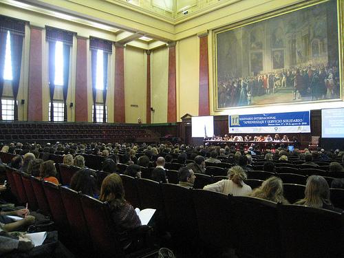 UBA Law school lecture hall par Alicia Nijdam