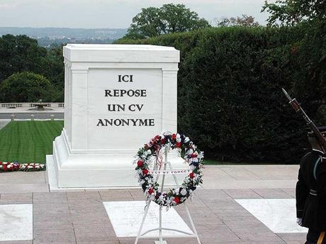 © Tomb of the Unknowns, Arlington National Cemetery on Creative Commons 